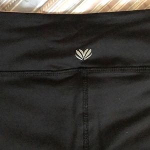 Forever 21 small black leggings.